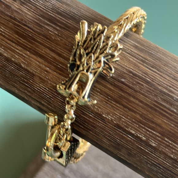 Vintage Goldtone Dragon Crystal Bracelet - Picture 4 of 11